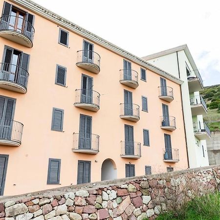 Apartament La Finestra Sul Castello Bosa Zewnętrze zdjęcie